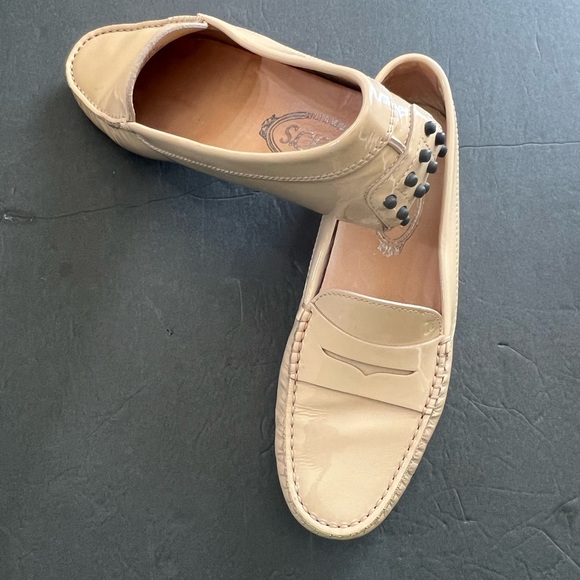 Tod’s Gammino Patent Leather driving loafer moccasin size 36 1/2 Cream - Picture 4 of 9
